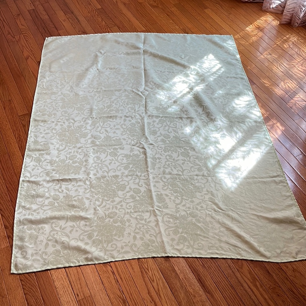 Tablecloth